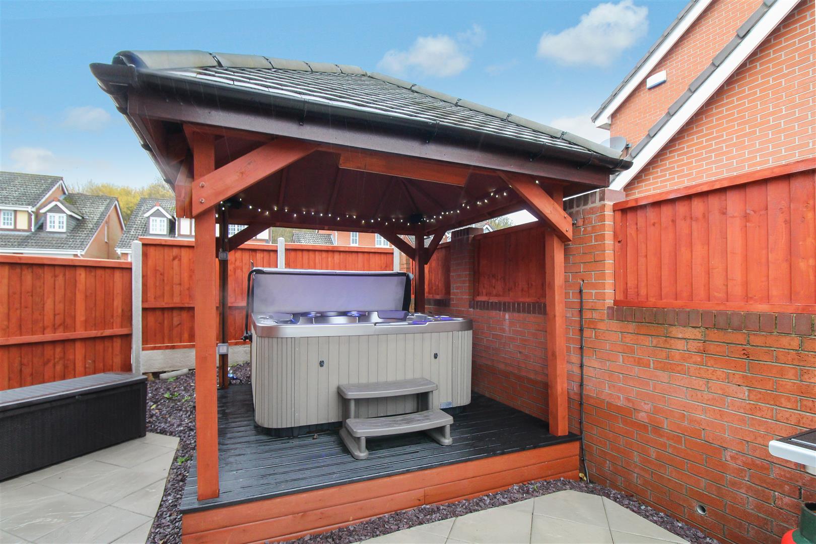 Emerald Way, Milton, Stoke-On-Trent